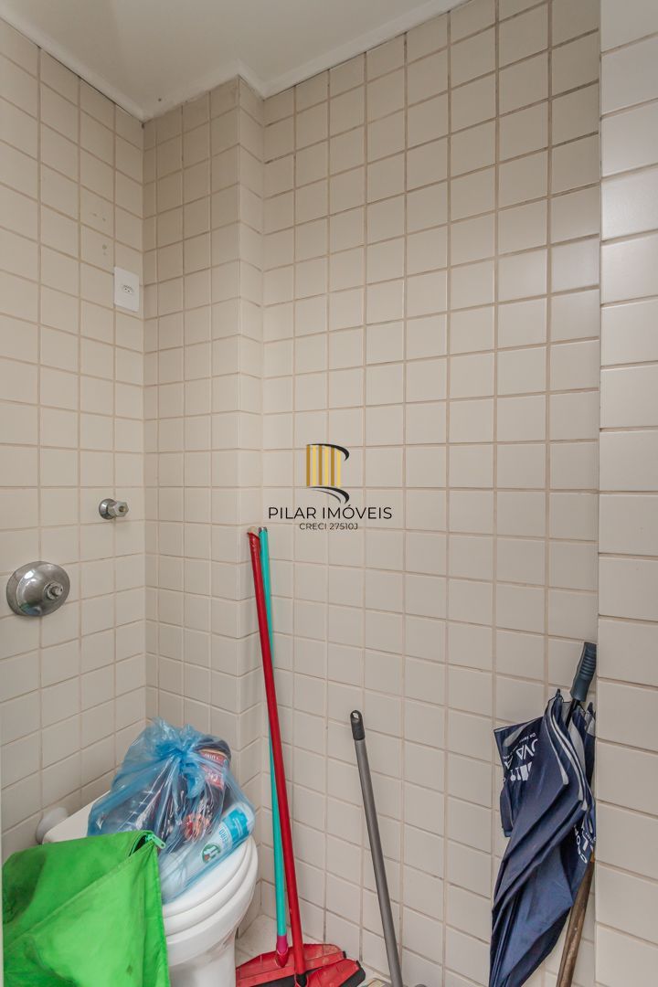 OCASIÃO 3 dormitórios, suíte e vaga, 106m² privativos, por R$ 400 mil