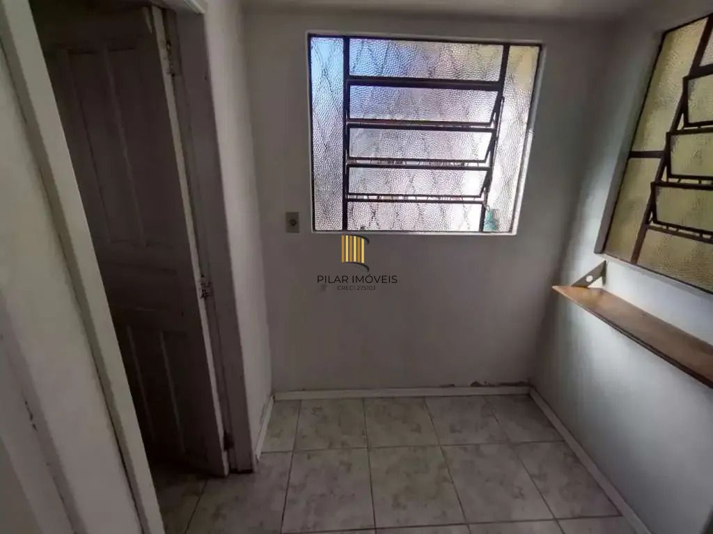 Casa 5 dormitórios no bairro Partenon