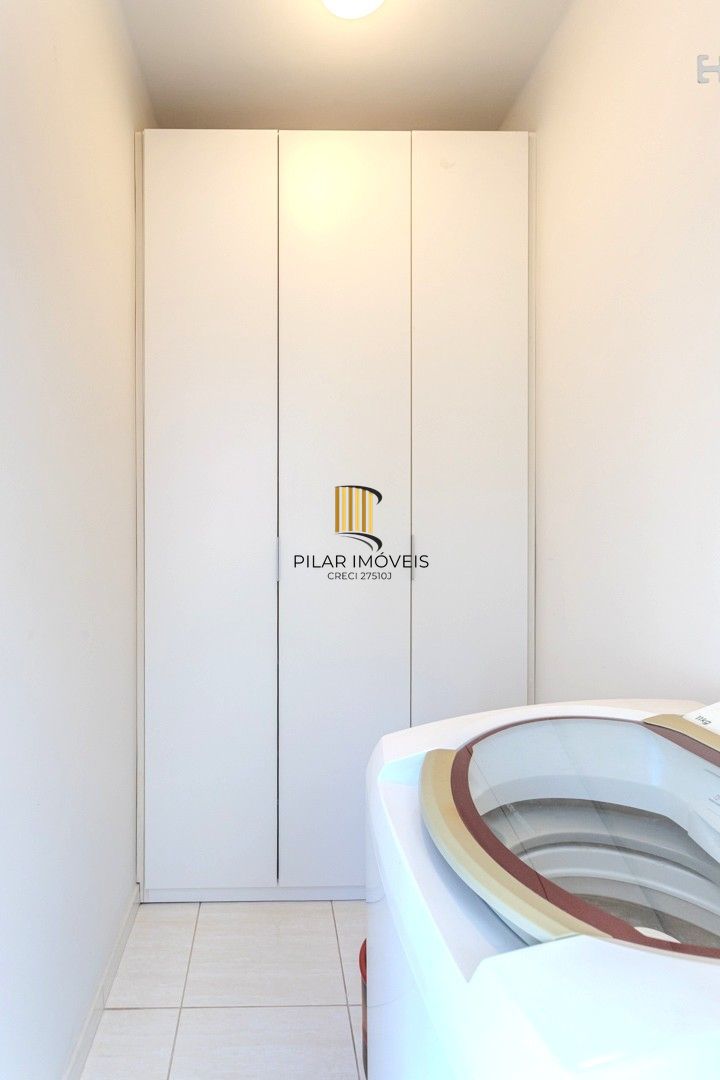 Apartamento no bairro Petrópolis de 3 dormitórios REFORMADO