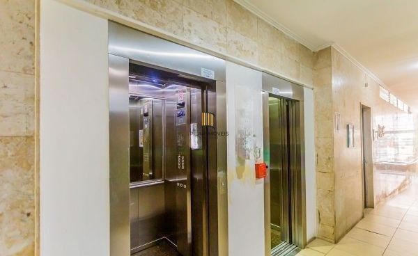 Apartamento no Centro de 3 dormitórios DESOCUPADO