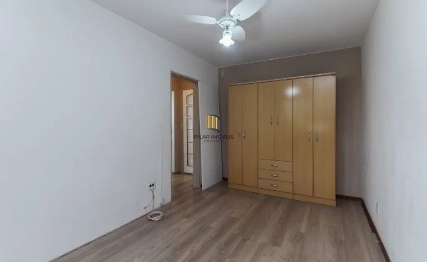 Apartamento na Medianeira de 3 dormitórios e vaga