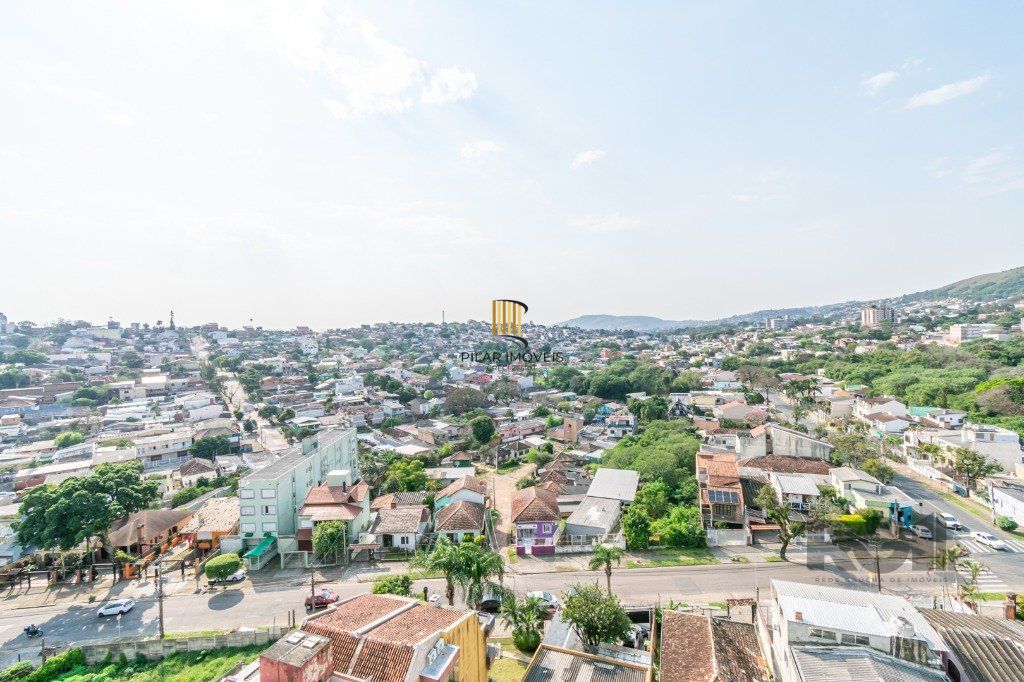 APTO DÉCIMO TERCEIRO ANDAR COM GARAGEM E ELEVADOR. ÓTIMA VISTA