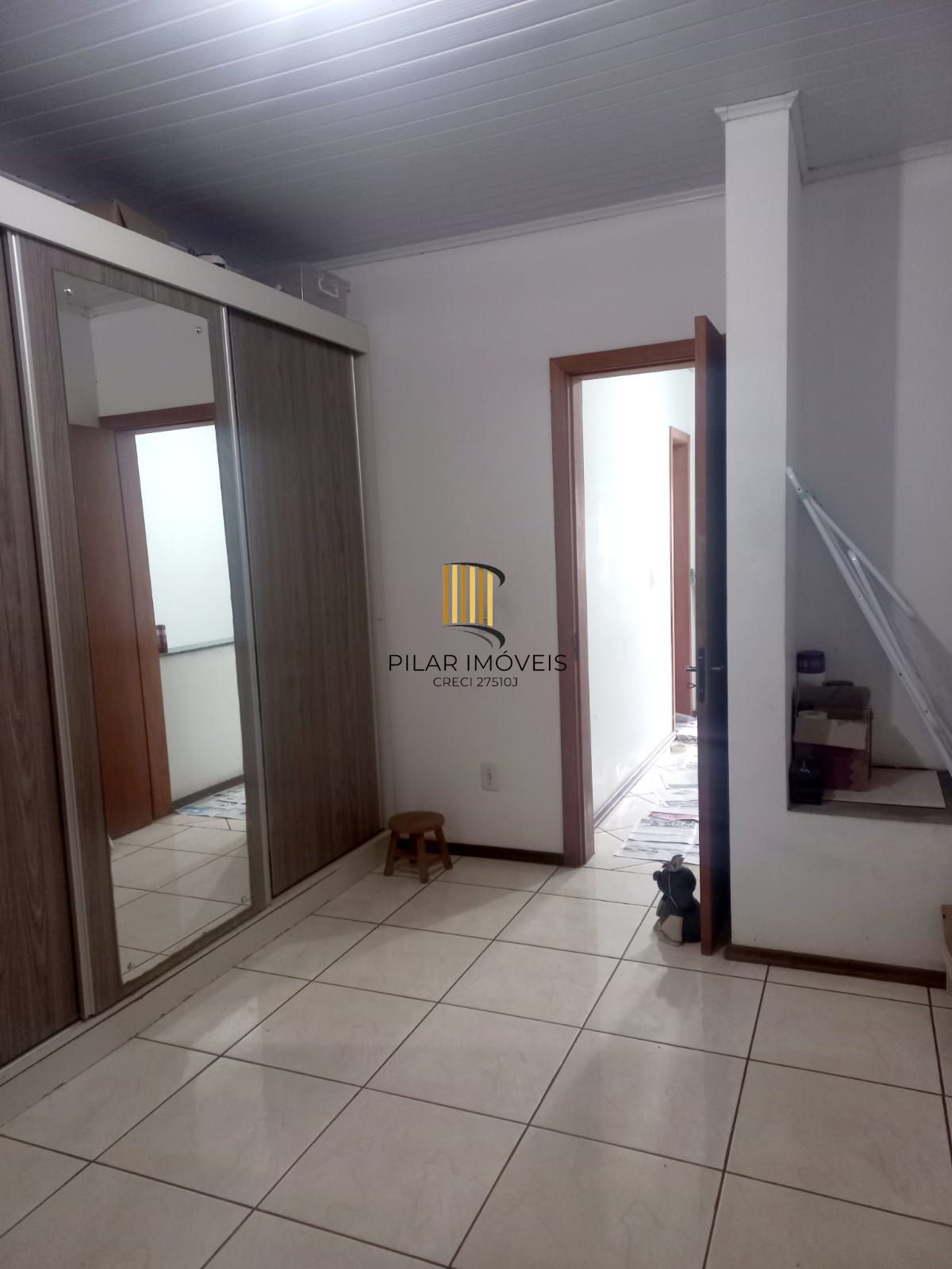 Casa 2 dormitórios no bairro Jardim Algarve