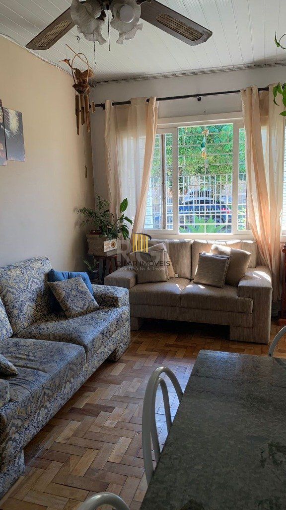 Casa 4 dormitórios 3 banheiros garagem coberta para 3 + carros