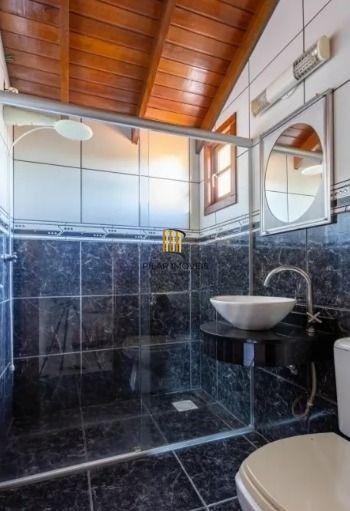 Casa sobrado no bairro Sarandi de 3 dormitórios e 2 vagas