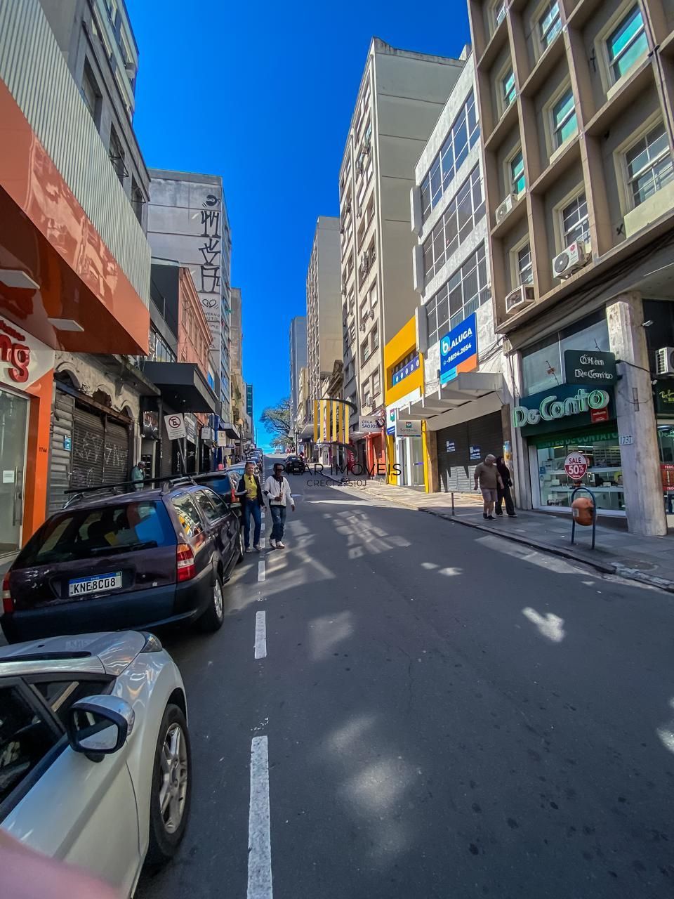 Sala comercial Andradas com terraço nos fundos