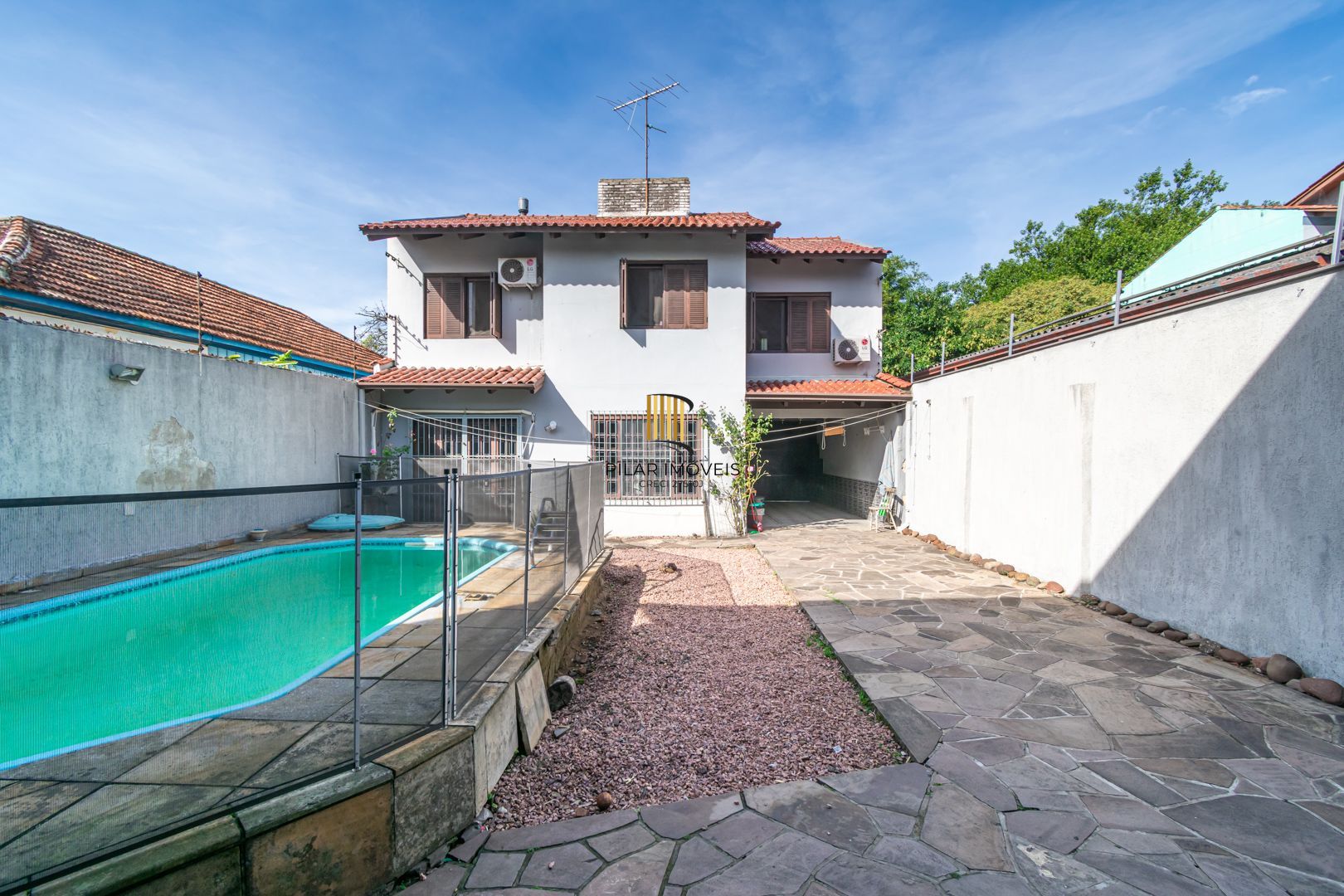 Casa 03 dormit (suíte e closet) e 4 vagas, na Vila Ipiranga, em Porto Alegre, RS