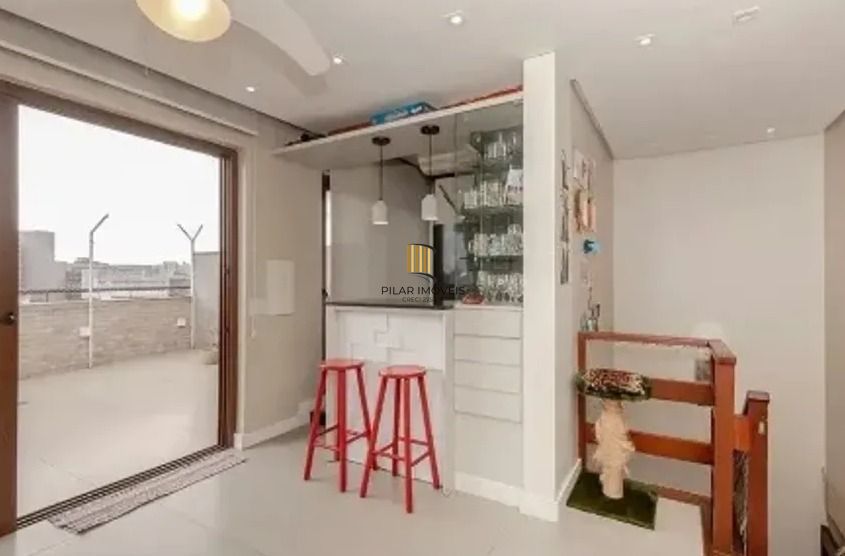 Cobertura no bairro Rio Branco de 3 dormitórios e 2 vagas