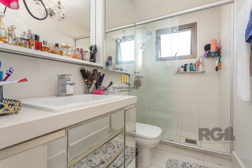 Apartamento 3 dormitórios no bairro Menino Deus