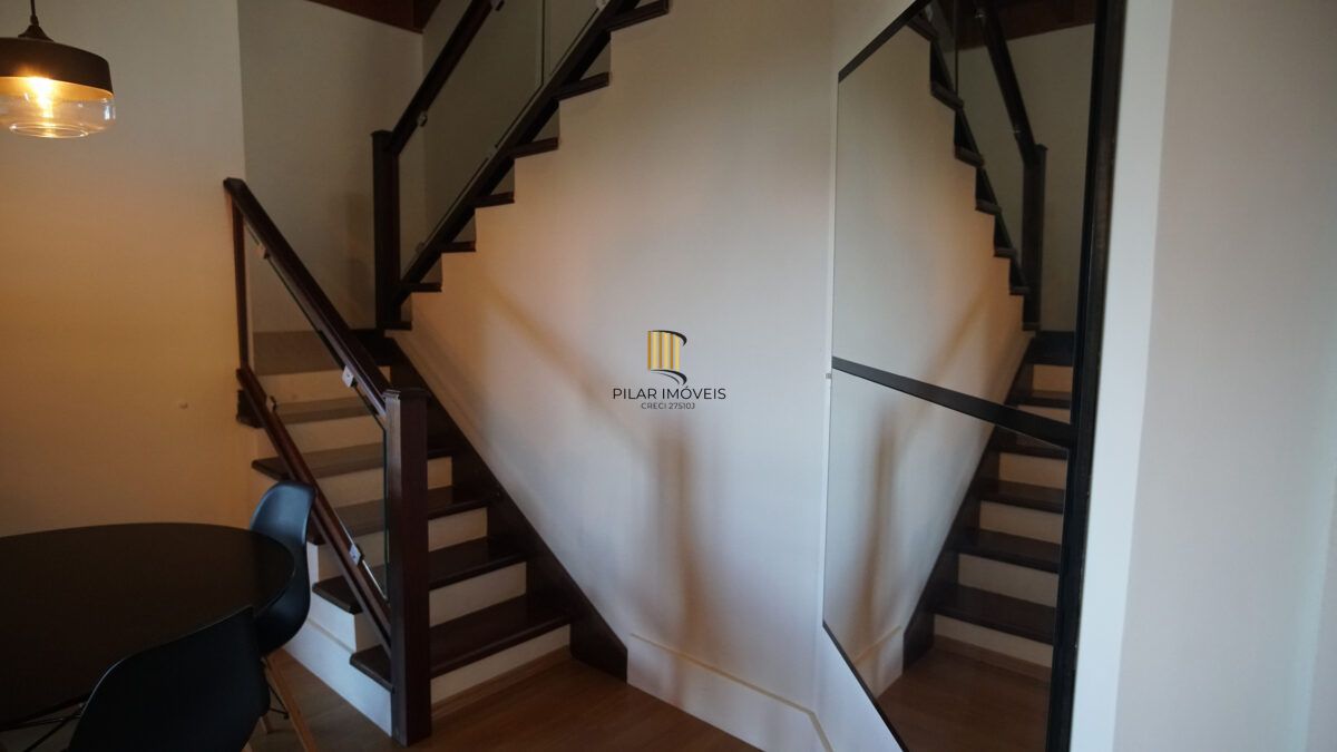 Cobertura no bairro Lago Negro em Gramado de 3 dormitórios e vaga