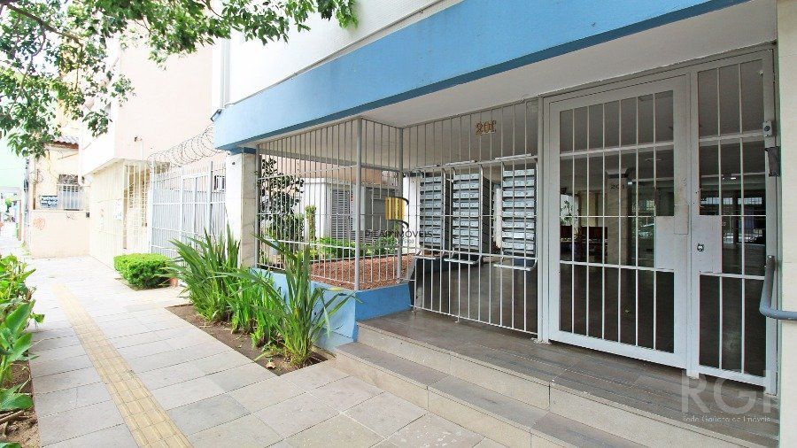 Cobertura no bairro Santa Cecilia de 3 dormitórios vaga desocupada