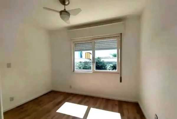 Apartamento no Cristal de 1 dormitório e vaga DESOCUPADO