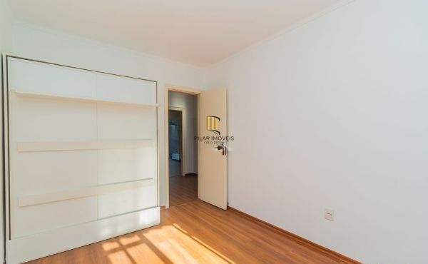 Casa em Condomínio em Ipanema de 3 dormitórios e 2 vagas