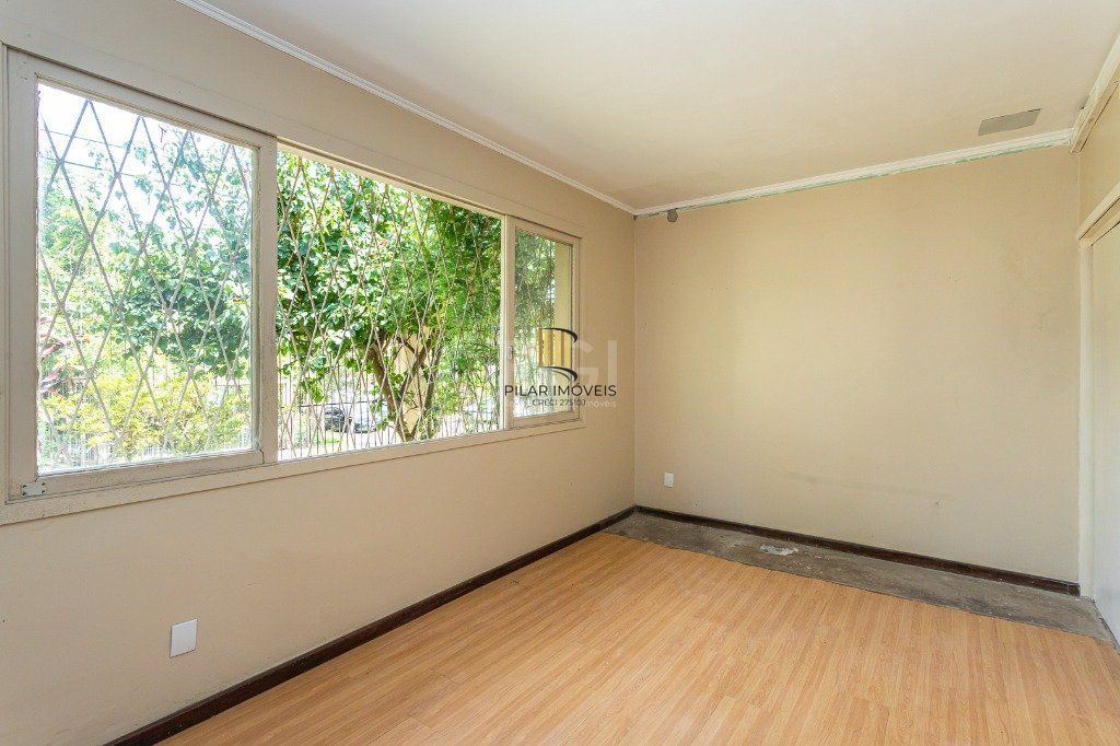 Casa para Venda - 740m², 5 dormitórios, sendo 1 suites, 3 vagas - Vila Assunção