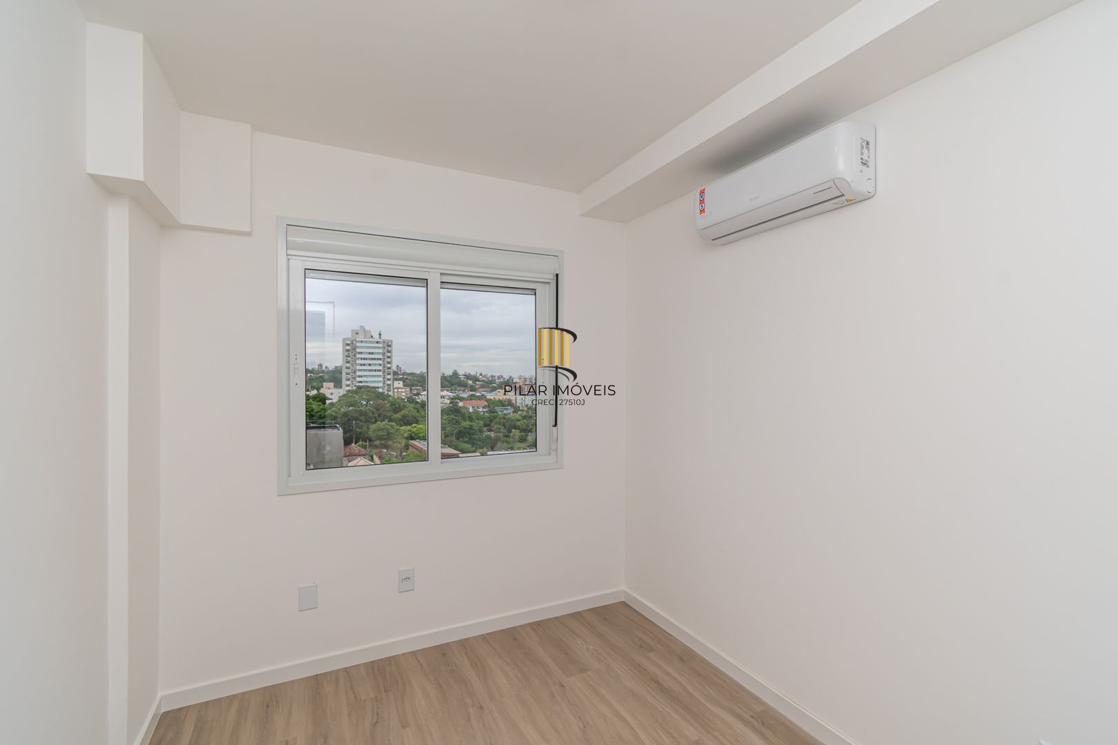 Apartamento de 2 dormitórios, vaga e infra no Passo D'areia