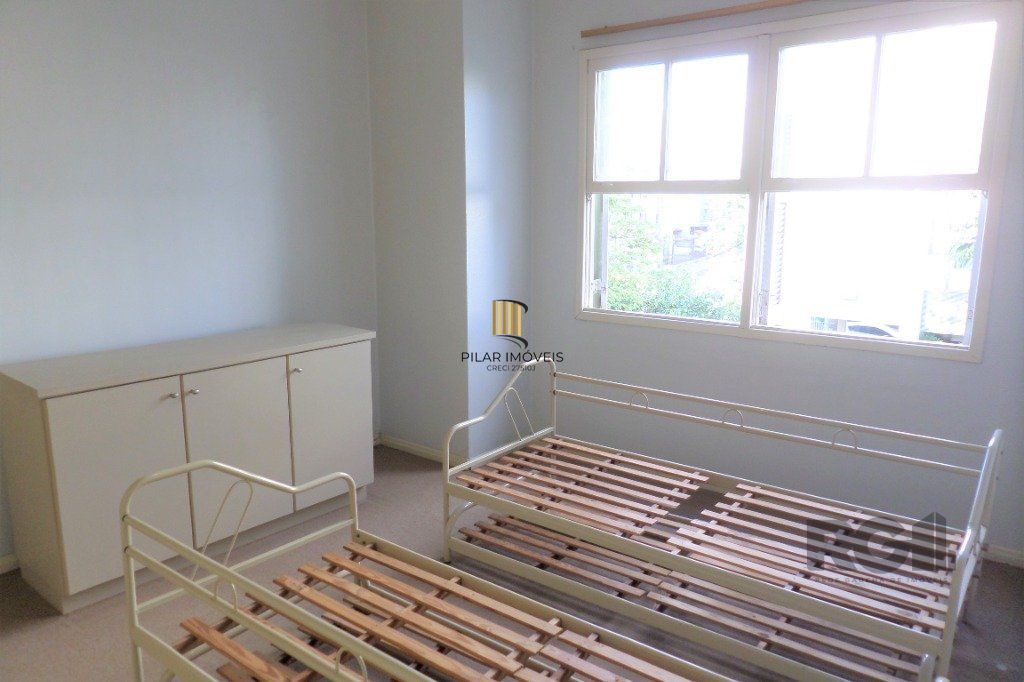 Apartamento no bairro Rio Branco de 2 dormitórios desocupado