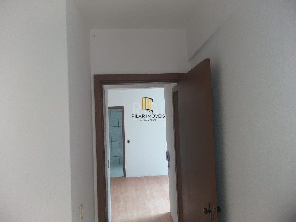 Apartamento 2 Dormitório(s) Bairro Cavalhada