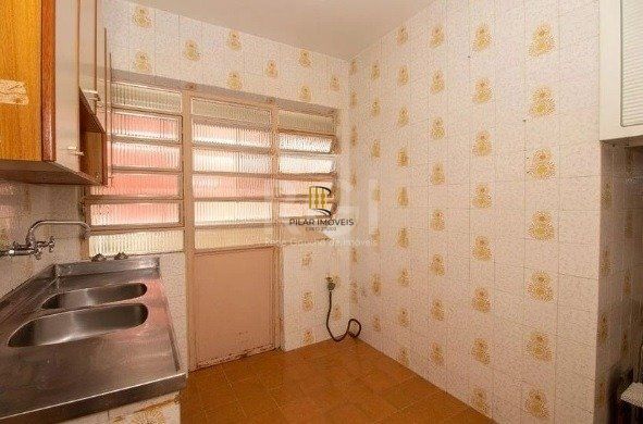 Apartamento de 2 dormitórios, 1 vaga - Petrópolis