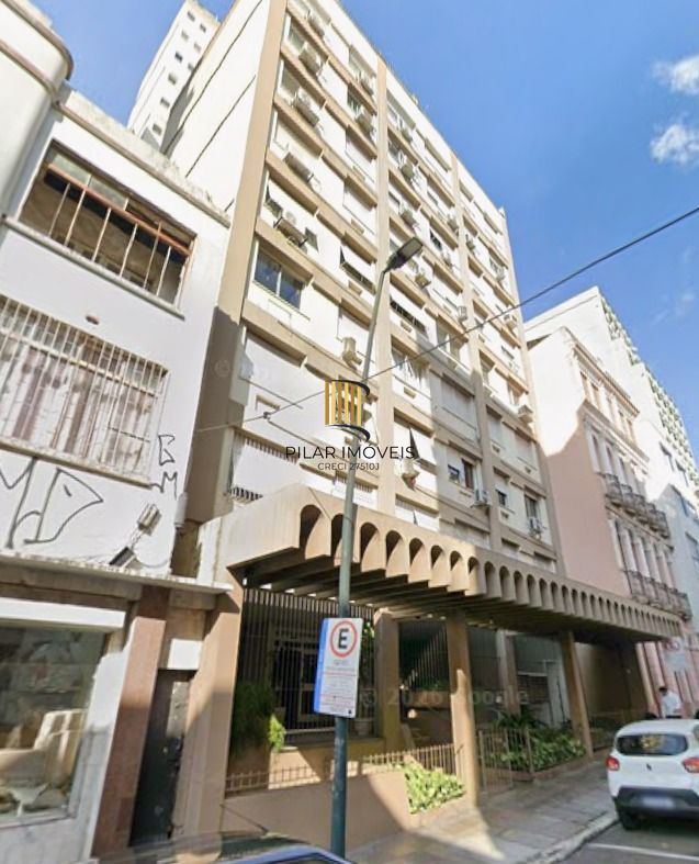 Apartamento no Centro de 2 dormitórios dependência DESOCUPADO - Pilar Imóveis