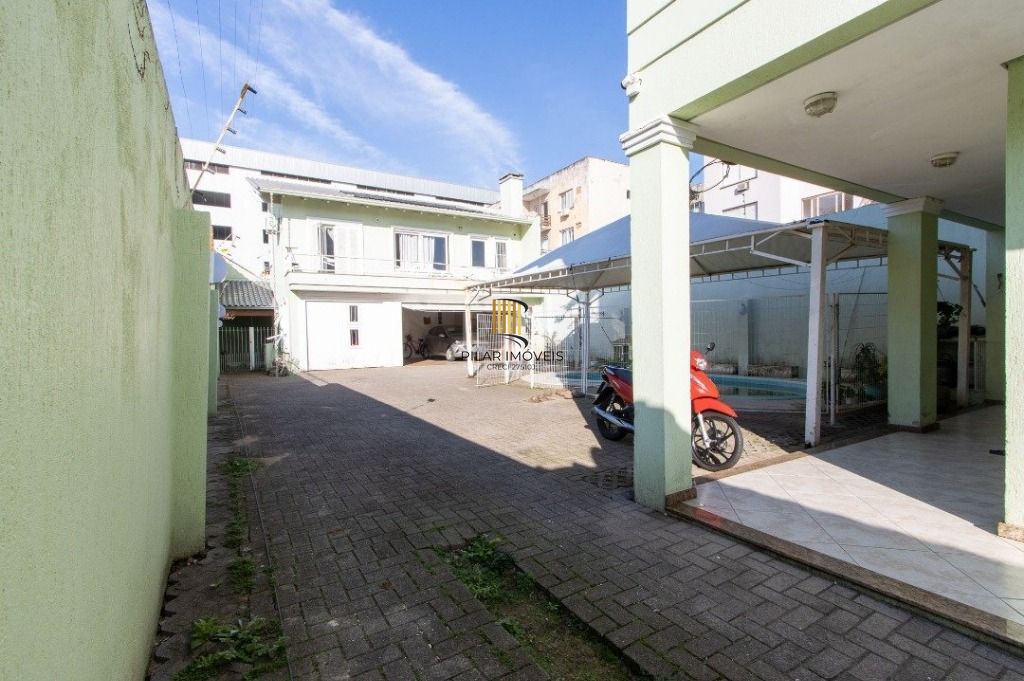 Casa 3 dormitórios no bairro Cristal