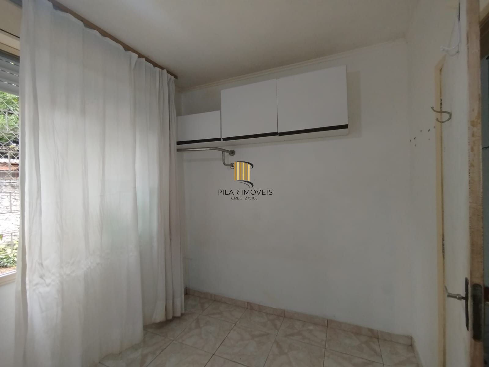 Apartamento no bairro Cristal de 1 dormitório e vaga *rotativa DESOCUPADO