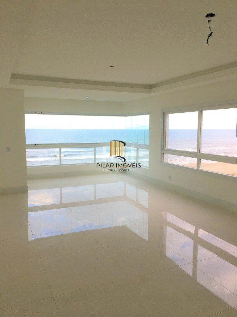 Apartamento para Venda - 161.39m², 4 dormitórios, sendo 2 suites, 2 vagas - Centro