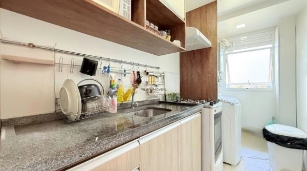 Apartamento de 2 dormitórios vaga e infra no bairro Camaquã