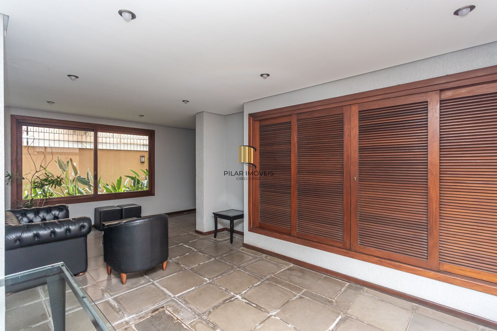 APTO DE 01 DORMITÓRIO , ELEVADOR, SACADA NA SALA E NO QUARTO, BAIRRO SANTANA