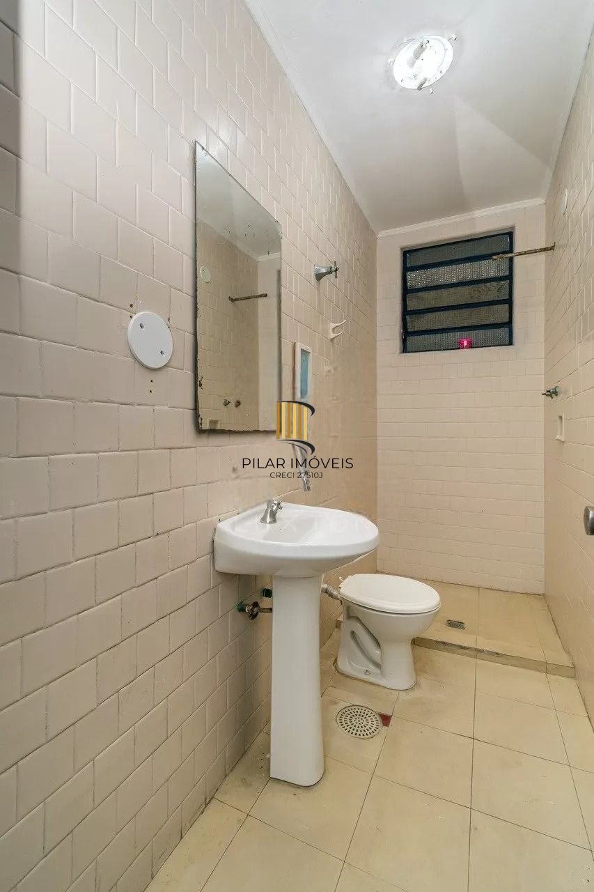 Predio Comercial com 1000m², 5 vagas, no bairro Higienópolis em Porto Alegre para Alugar