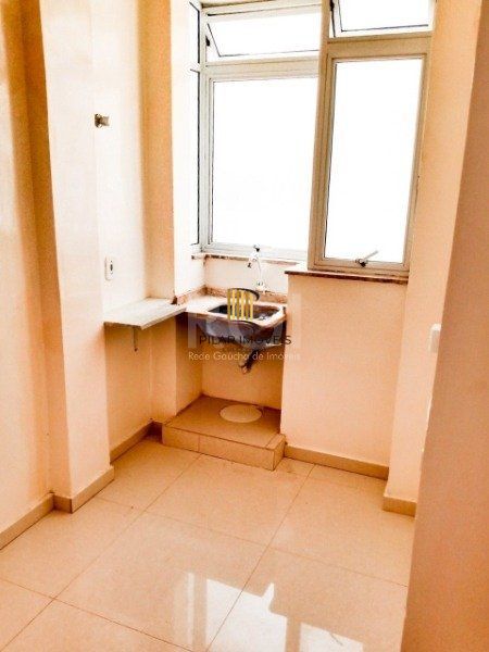Apartamento de 1 dormitório no Centro DESOCUPADO