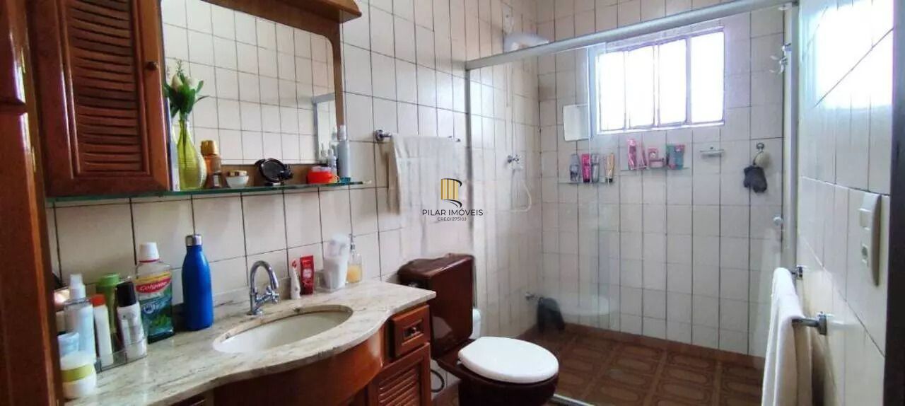 Casa 3 dormitórios no bairro Sumaré