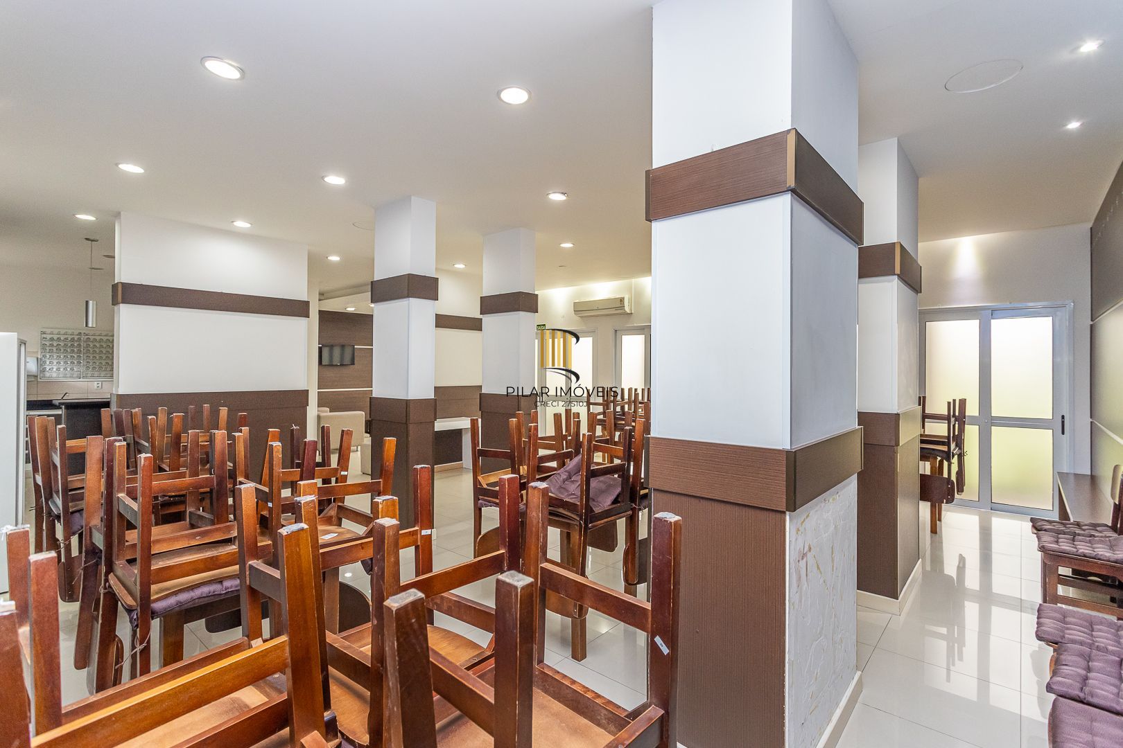 Apartamento de 3 dormitórios vaga e infra no bairro Vila Ipiranga