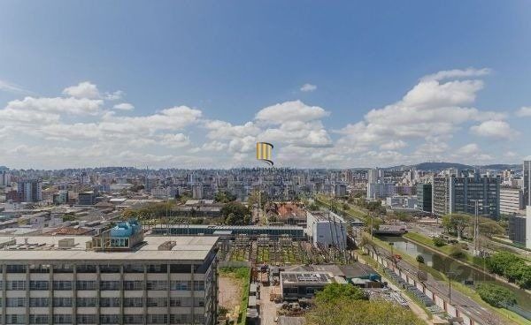 Loft no Tren City andar alto