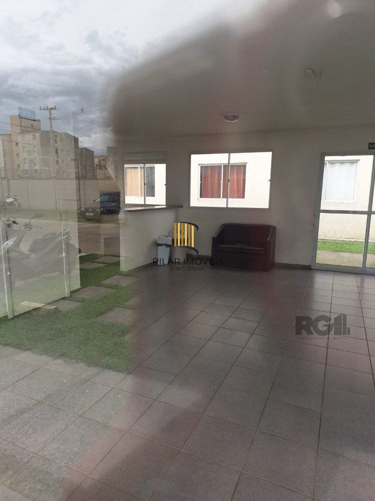 Apartamento de 02 dormitórios e 01 vaga, no bairro Rio Branco, em Canoas.