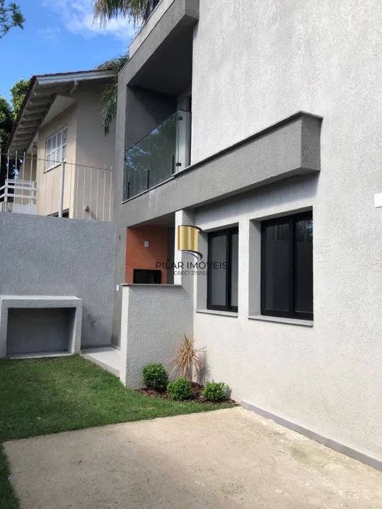 Sobrado 2 dormitórios no bairro Salgado Filho