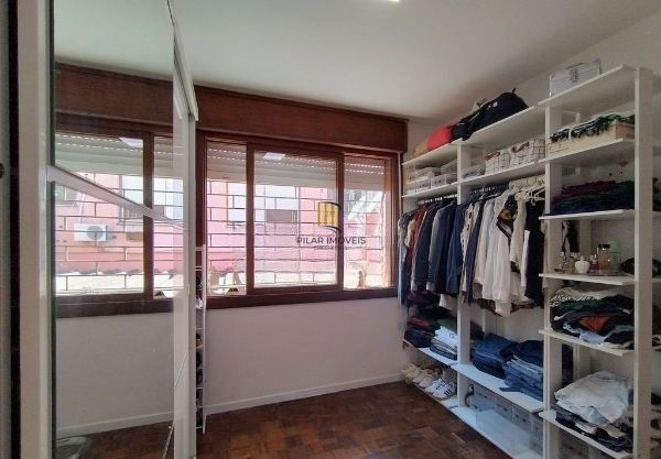 Apartamento de 3 dormitórios e vaga no bairro Petrópolis
