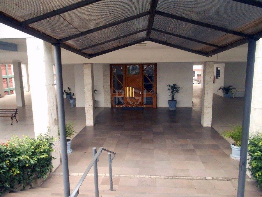 Apartamento no Petrópolis de 2 dormitórios e vaga