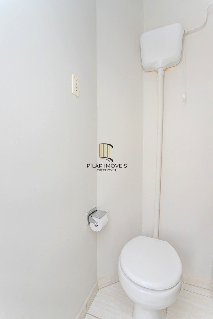 Apartamento no bairro Petrópolis de 3 dormitórios REFORMADO