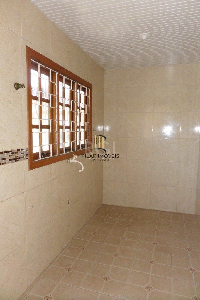 Casa na Hípica com 3 dormitórios e 2 vagas