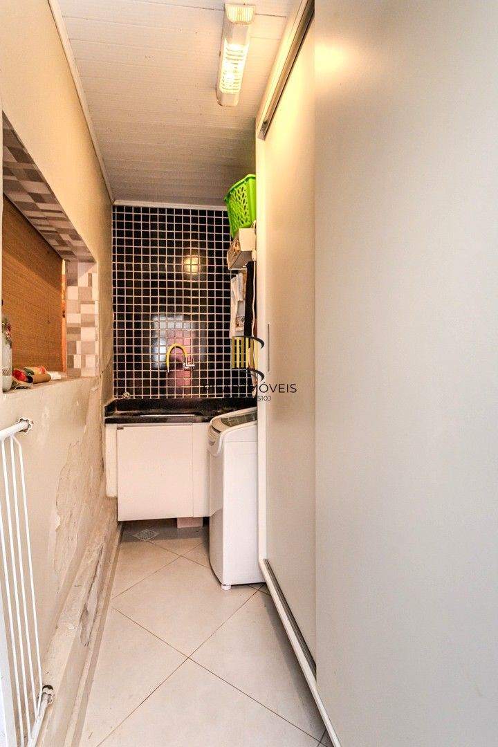 Casa no Jardim Botânico de 2 dormitórios 1 vaga e amplo terreno