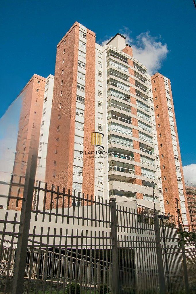 Apartamento de 3 dormitórios e 3 vagas