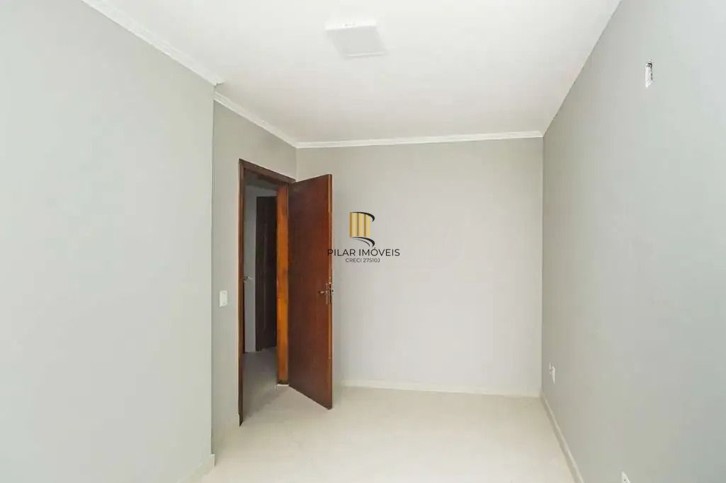 Casa 3 dormitórios no bairro Mário Quintana