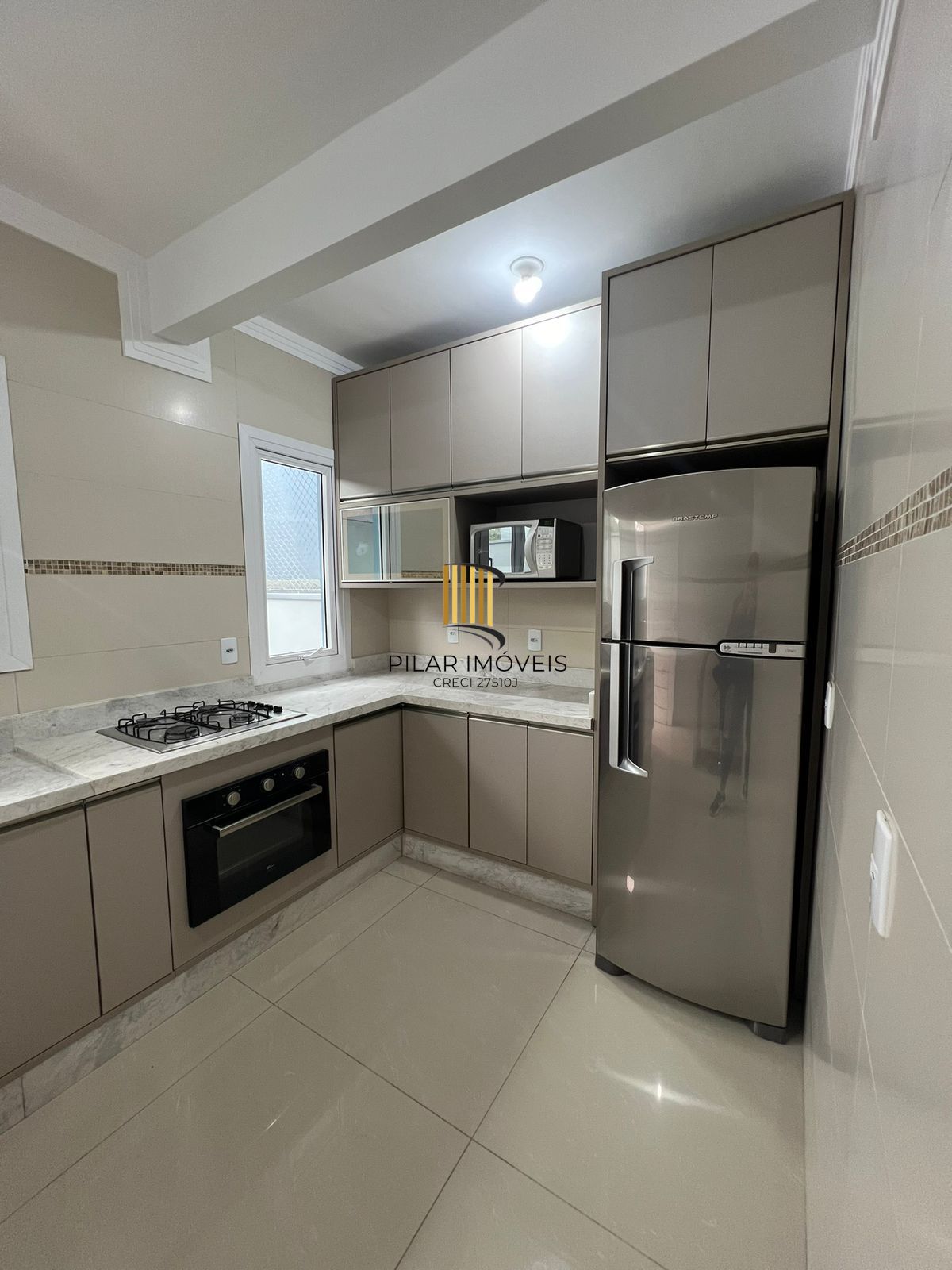 Casa sobrado em Gravatai de 3 dormitórios e 2 vagas