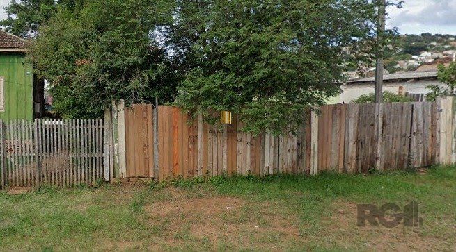 Terreno no Partenon com 494m² plano