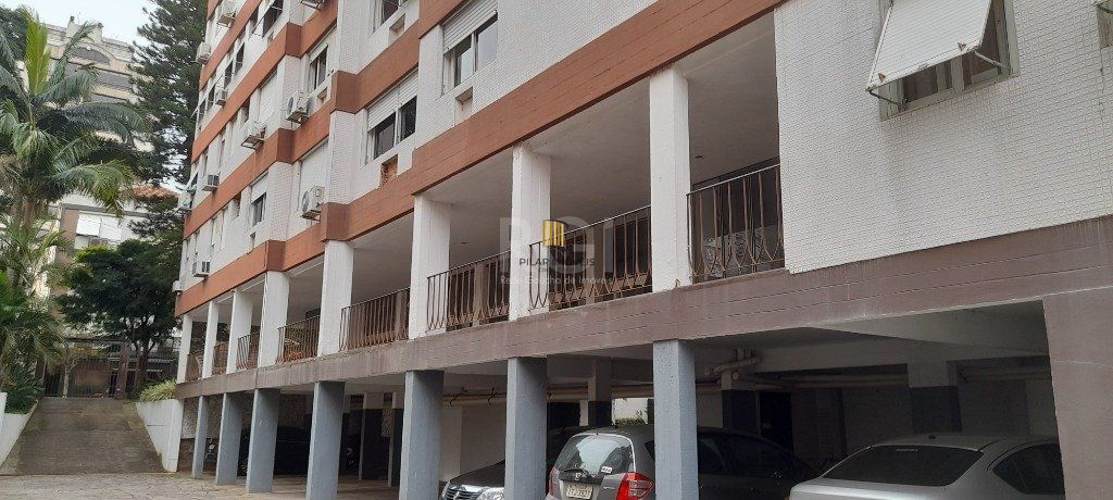Apartamento para Venda - 143.28m², 3 dormitórios, sendo 1 suites, 1 vaga - Petrópolis