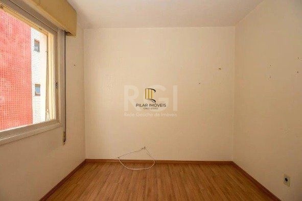 Apartamento de 2 dormitórios, 1 vaga - Petrópolis