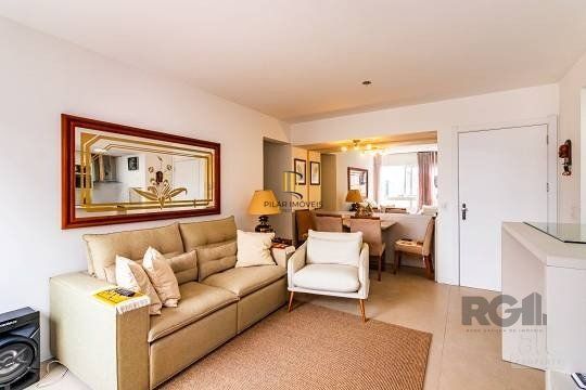 Apartamento  no Menino Deus de 3 dormitórios e 2 vagas