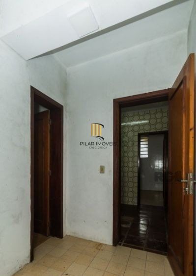 Casa 5 dormitórios no bairro Jardim Sabará