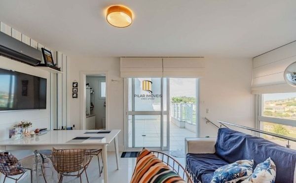 Cobertura duplex na Medianeira de 2 dormitórios e 2 vagas