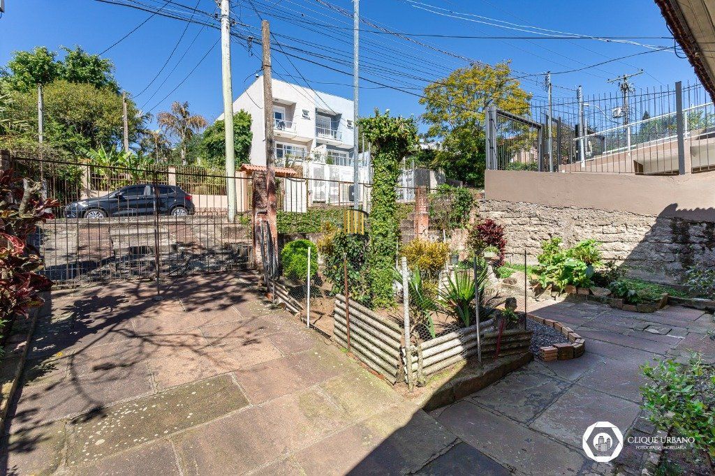 Casa para Venda  2 dormitórios, 1 vaga - Tristeza